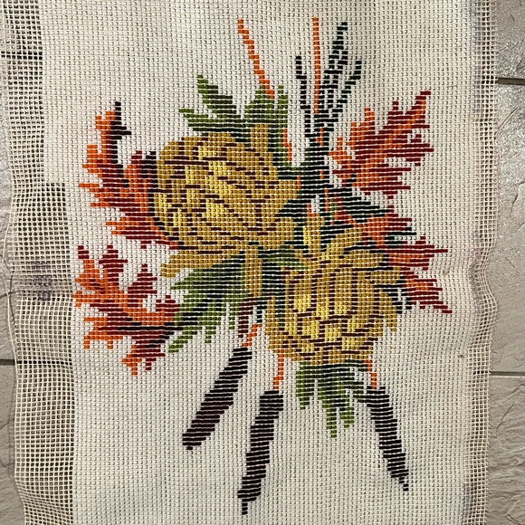 VTG Caron Latch Hook Rug Autumn Fantasy 24"×34" 1978 Almost Complete 1978 MCM - Picture 16 of 16